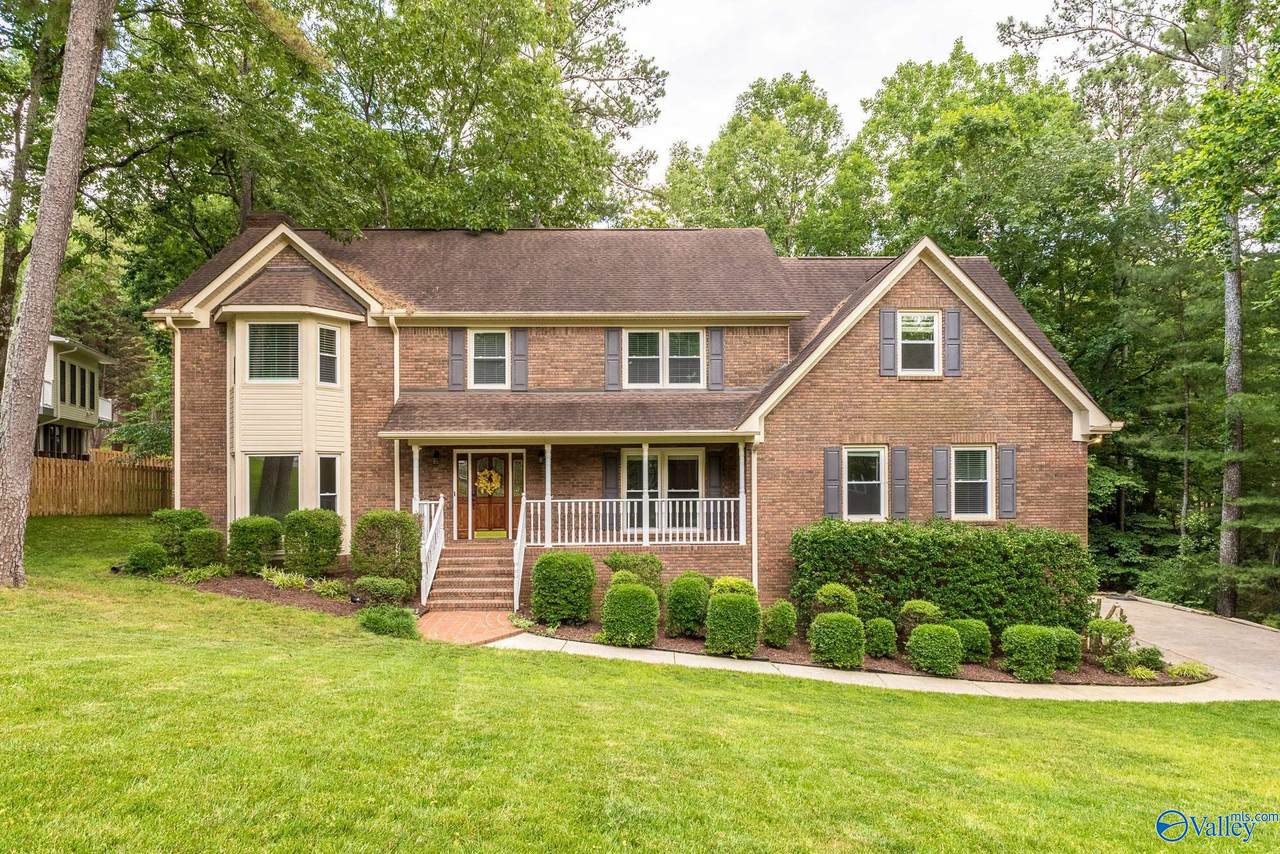 112 Kensington Drive - Photo 1