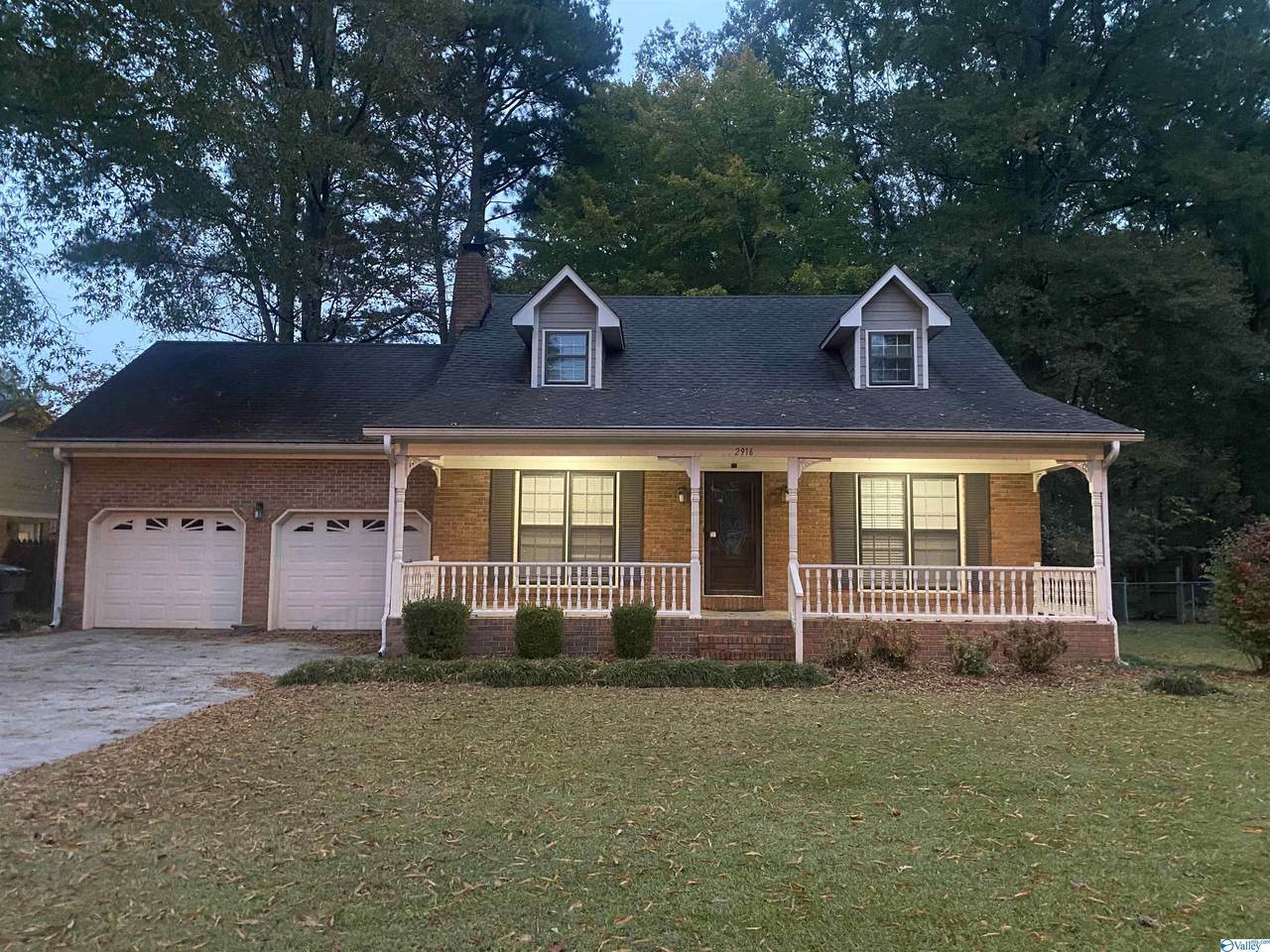 2916 Glasgow Place - Photo 1