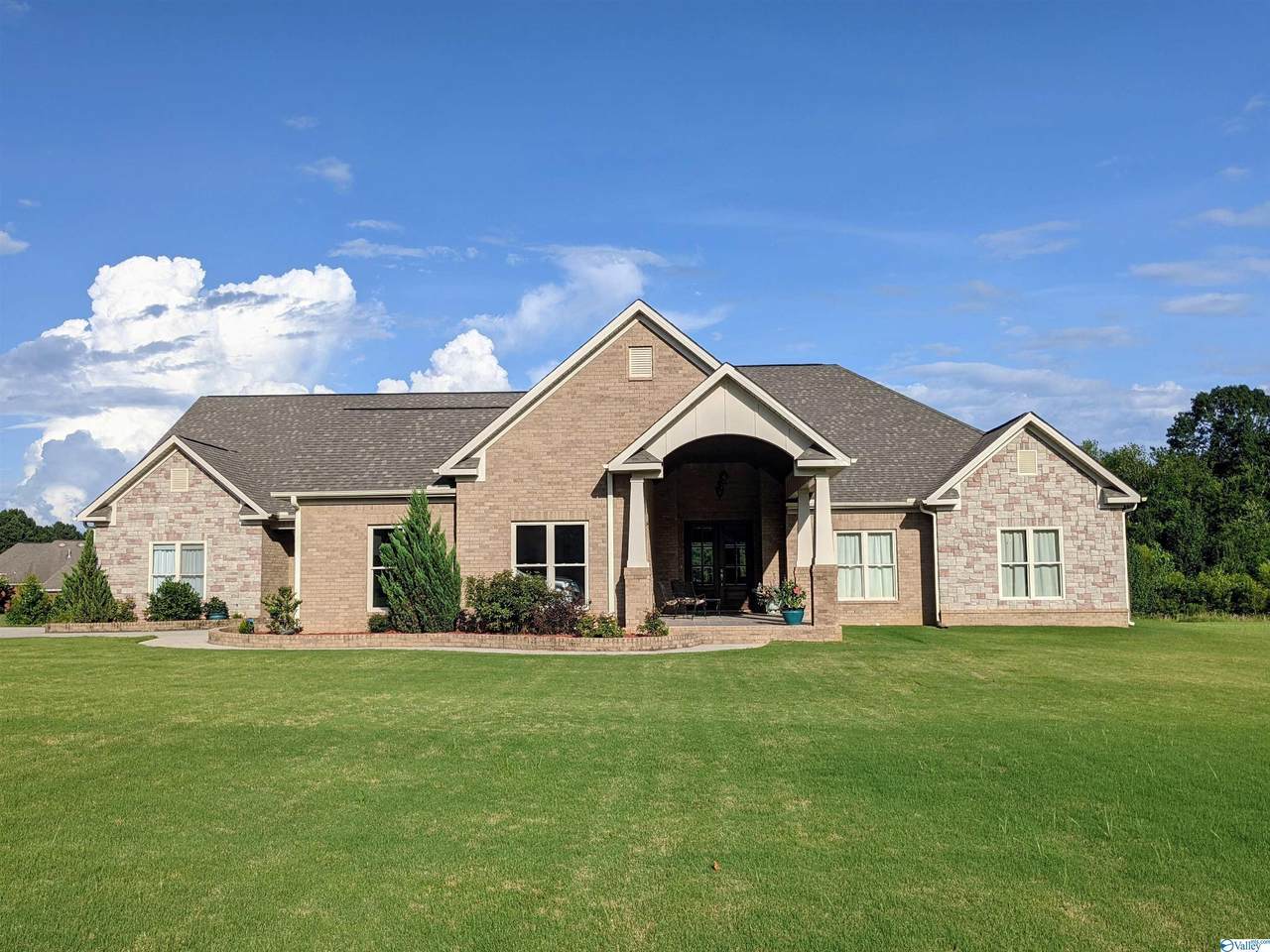 2922 Cedar Creek - Photo 1
