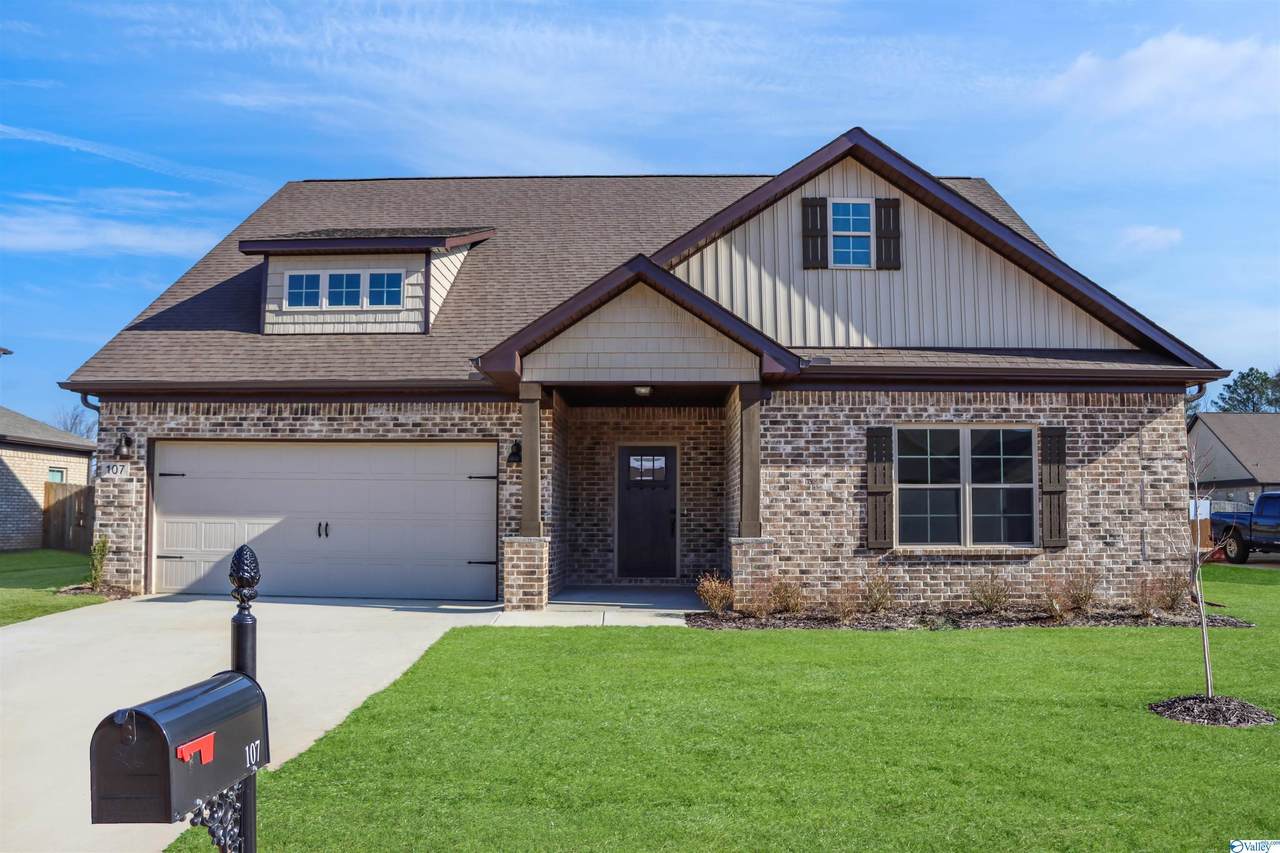 107 Barn Trail Way - Photo 1