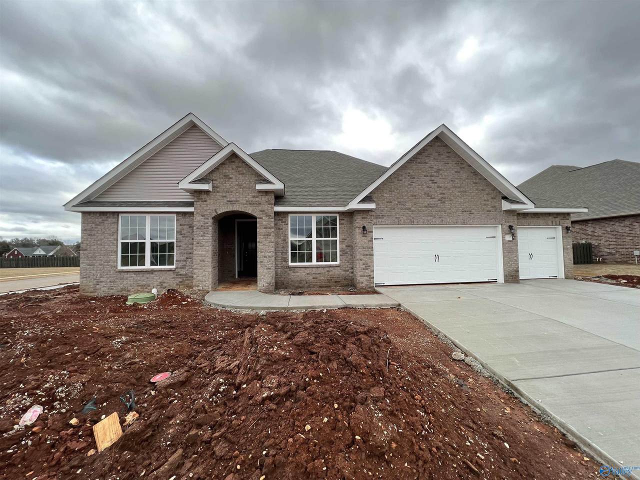 133 Slade Thomas Drive - Photo 1
