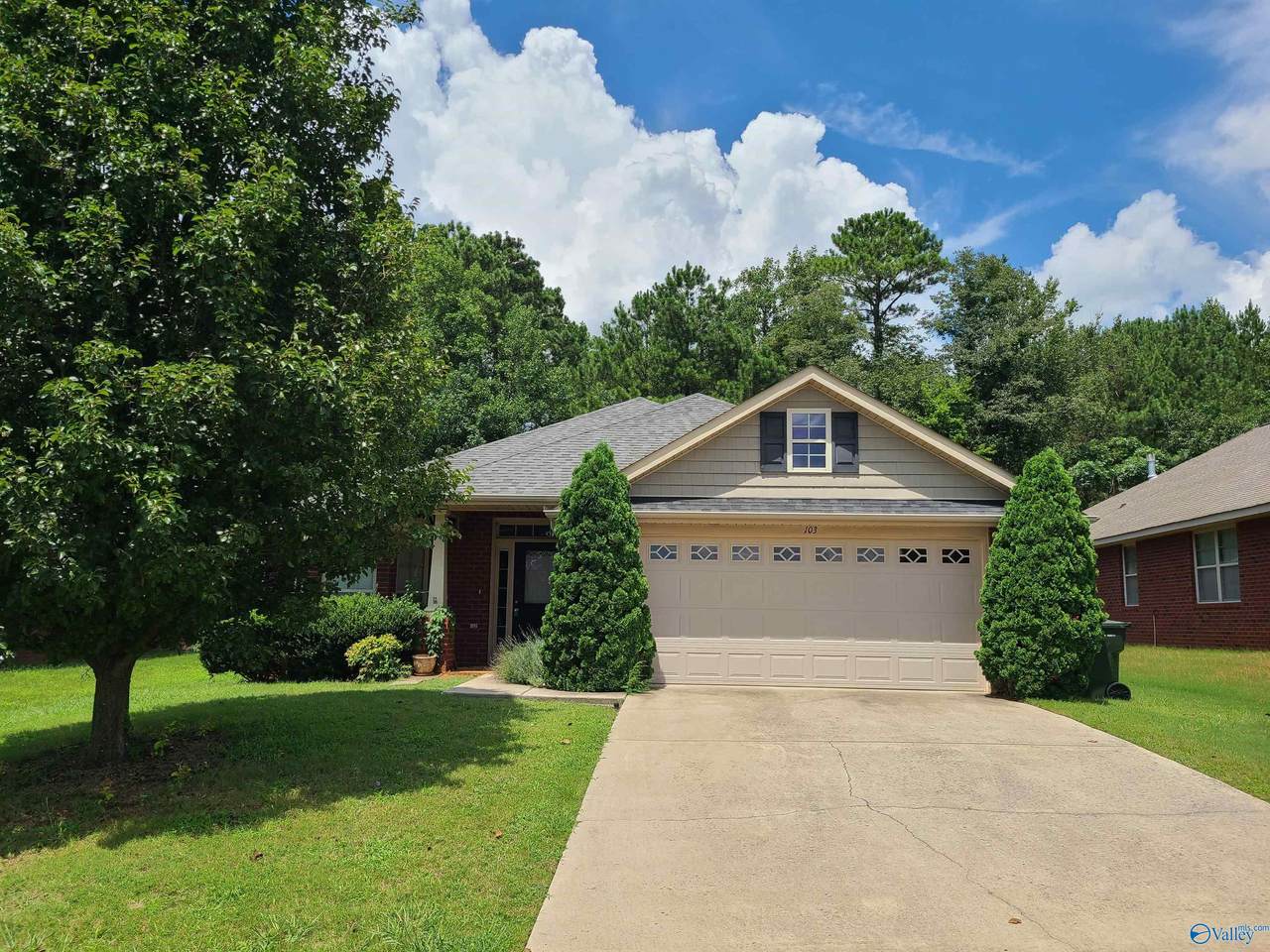 103 Alderwood Drive - Photo 1