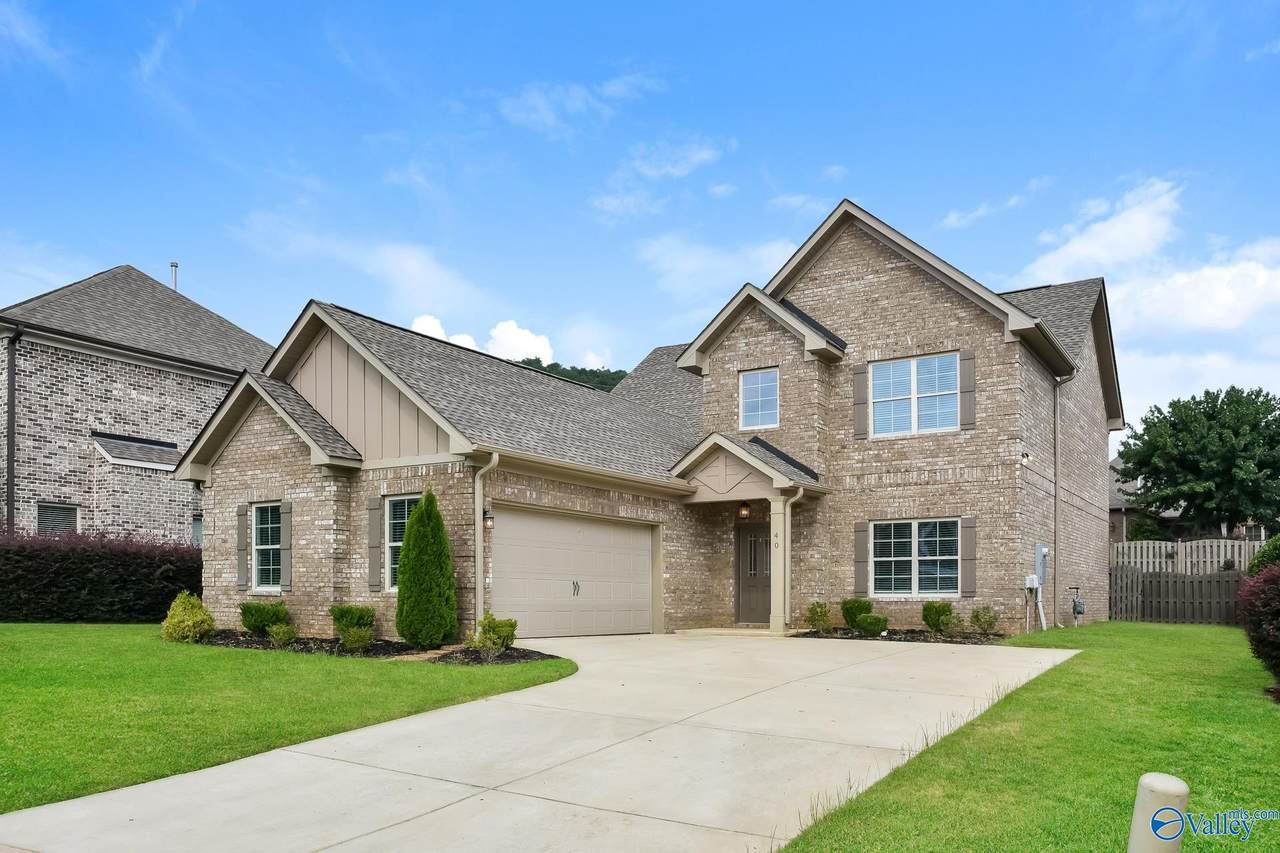 40 Astoria Lane - Photo 1