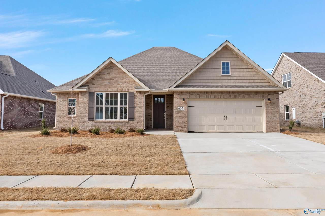 607 Ronnie Drive - Photo 1