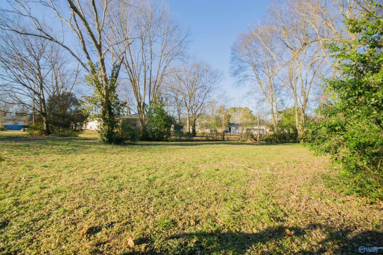 2704 Dawson Circle - Photo 1
