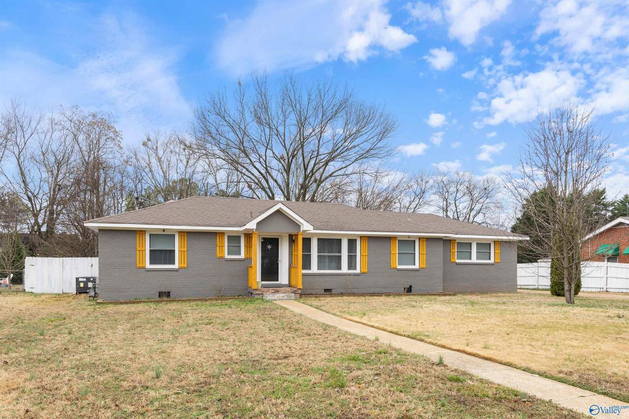 2303 Dogwood Lane - Photo 1