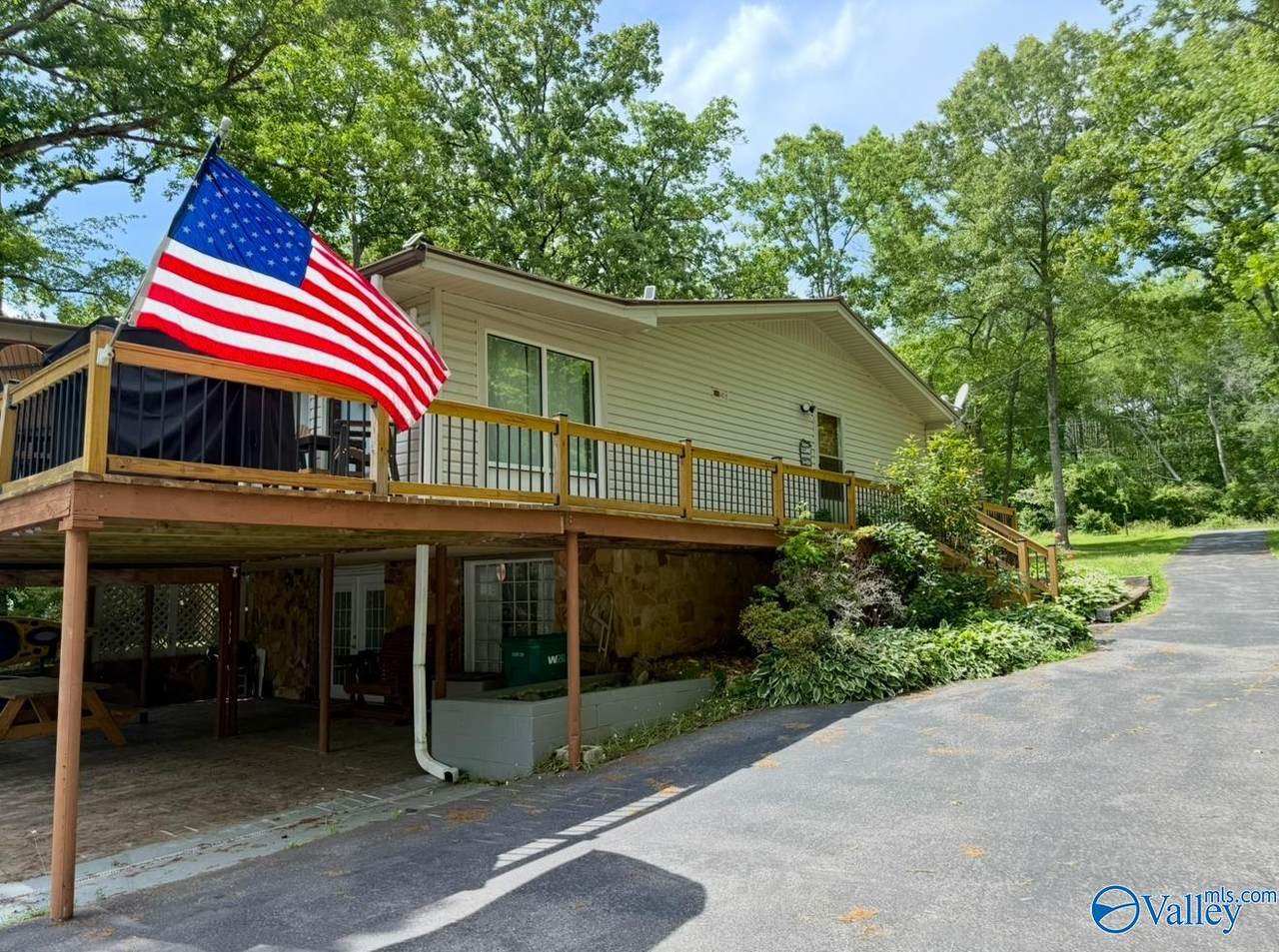 860 County Road 212 - Photo 1