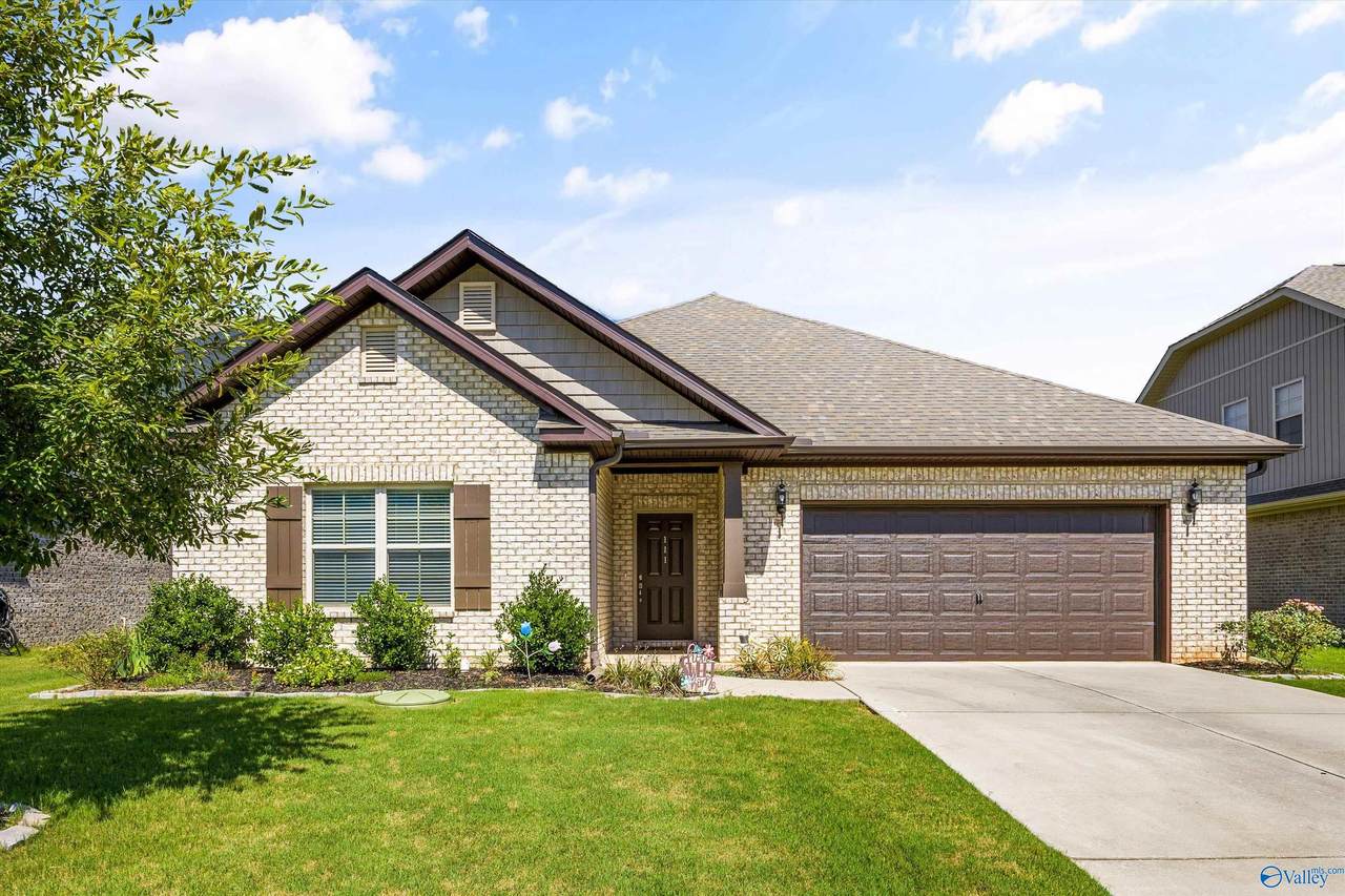 111 Grove Hill Circle - Photo 1