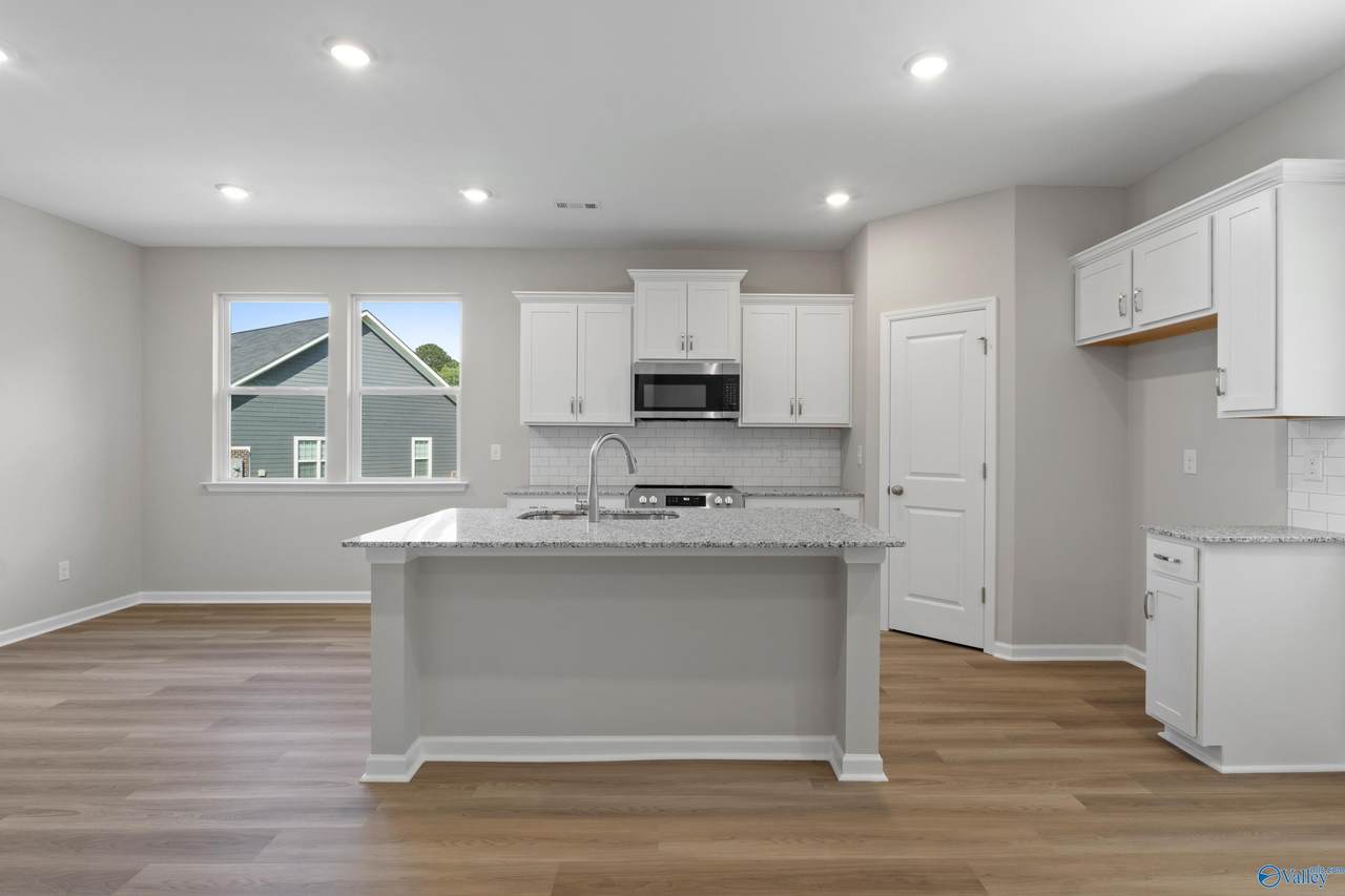 28 Aurora Circle - Photo 1