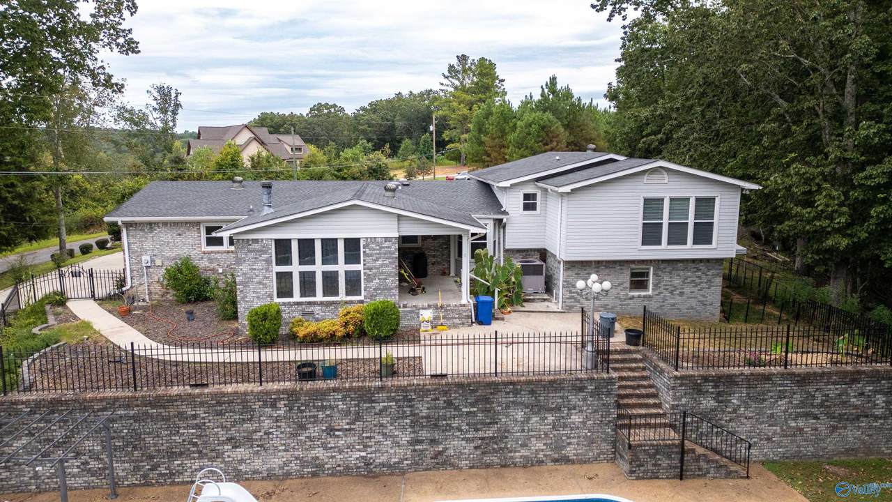 845 Evergreen Road - Photo 1