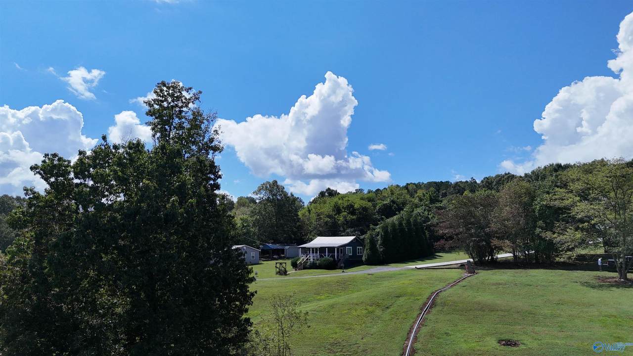 https://bt-photos.global.ssl.fastly.net/nalmls/1280_boomver_2_21900097-3.jpg