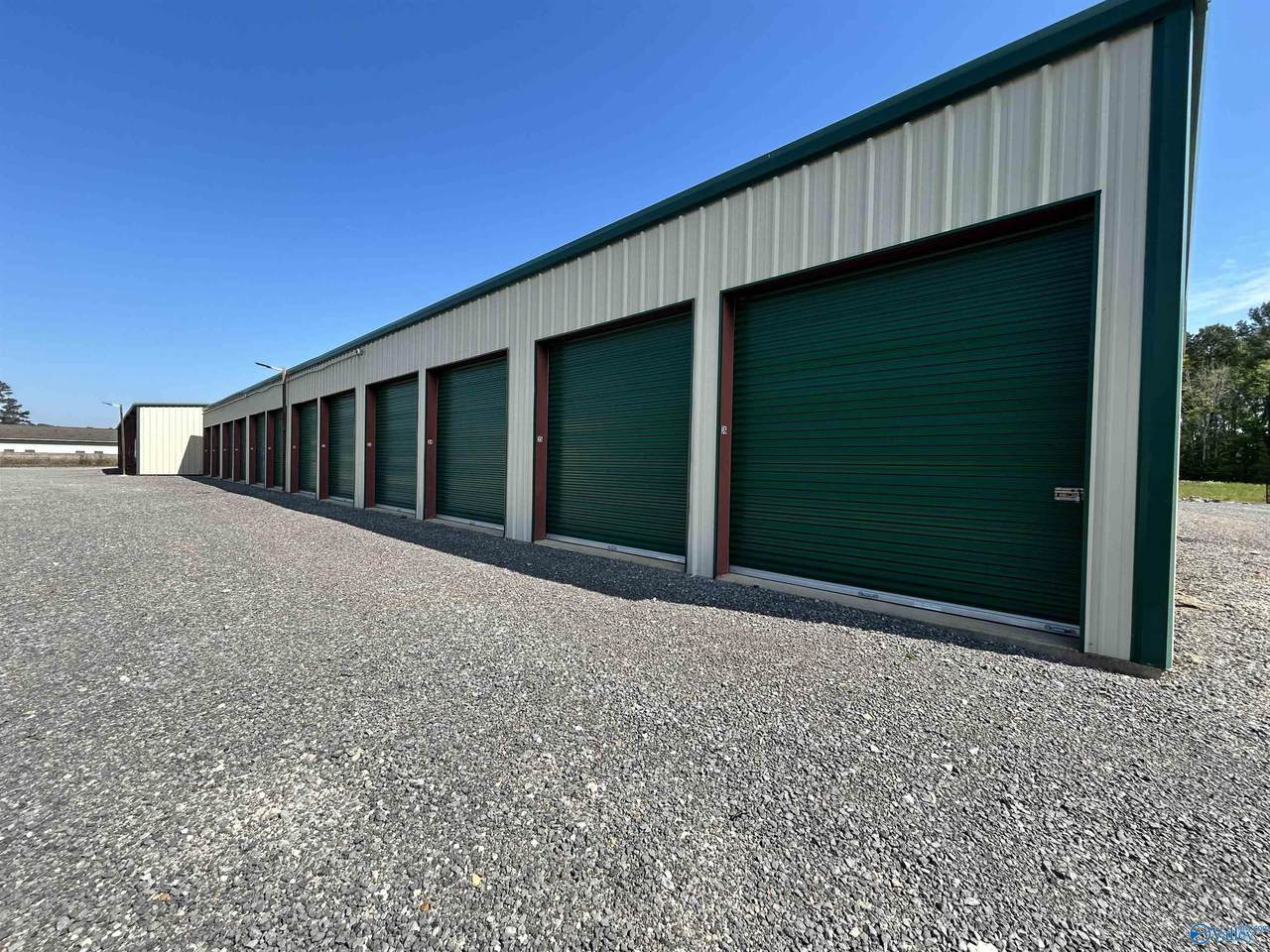 996 Cedar Bluff Road - Photo 1