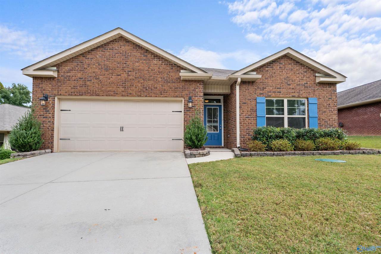 105 Oak Path Lane - Photo 1