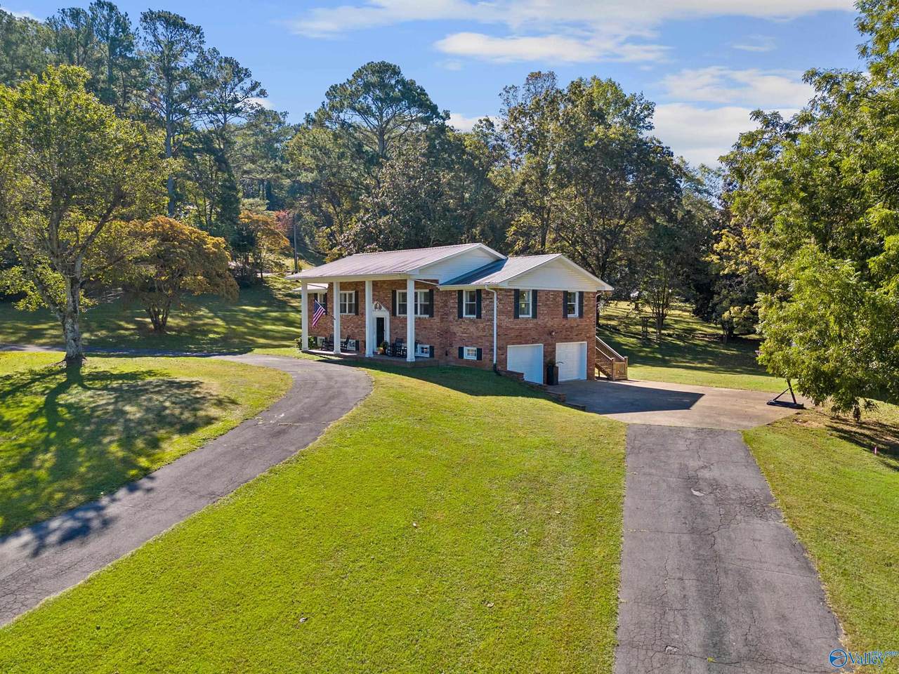 302 Picadilly Drive - Photo 1