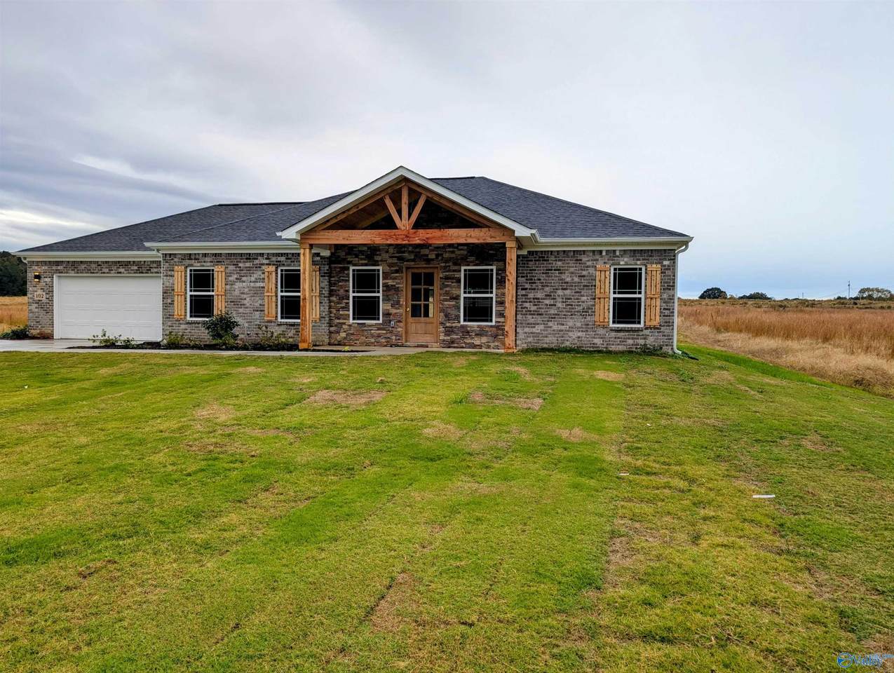 102 Treva Lane - Photo 1