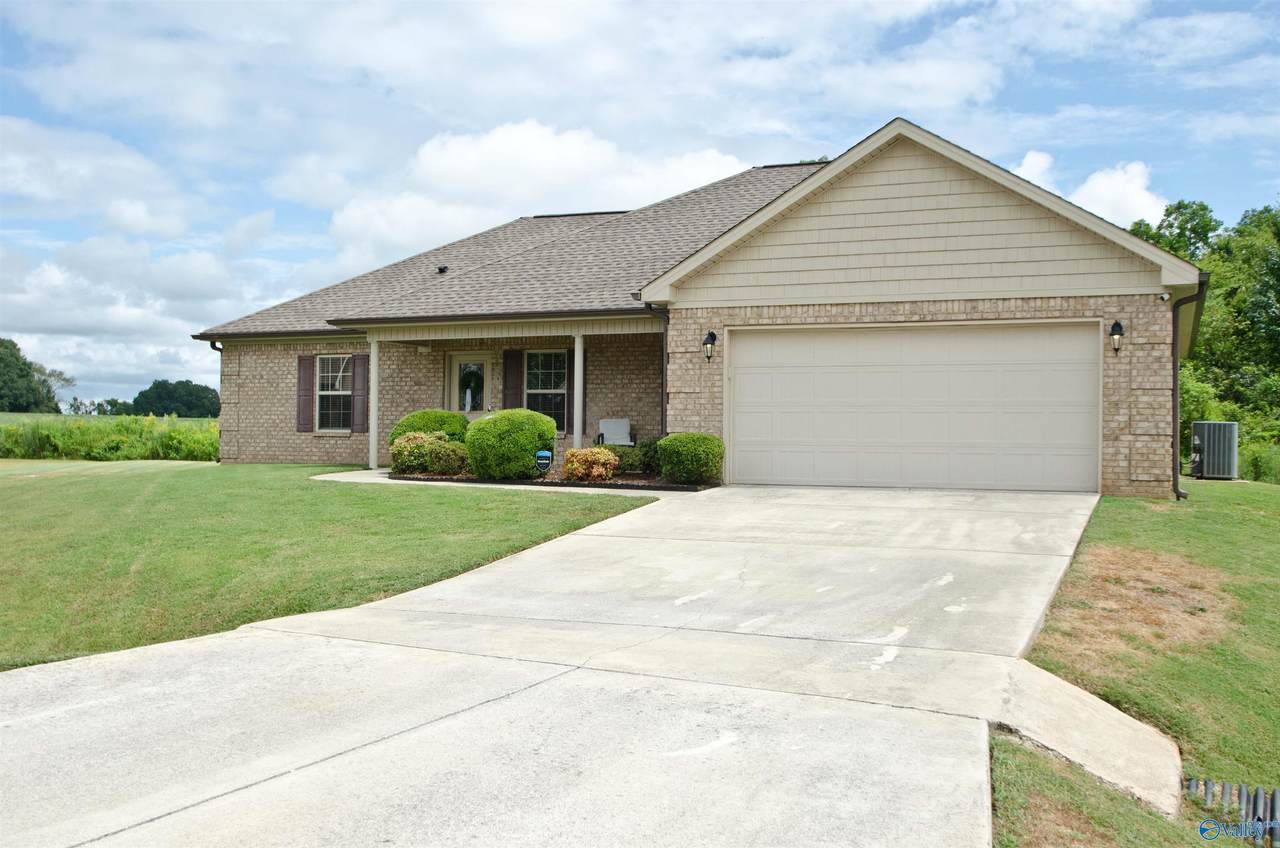 19469 Grassy Meadow Lane - Photo 1