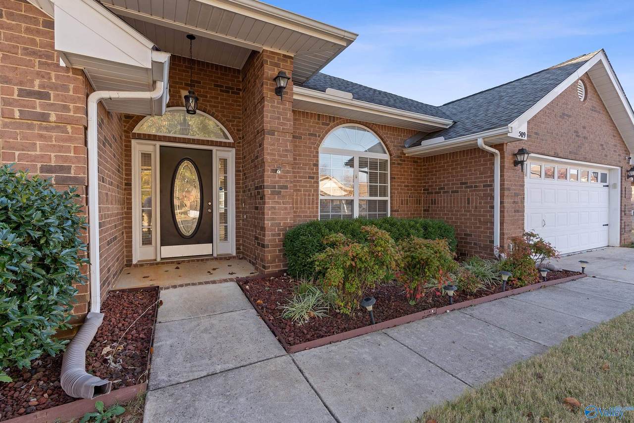 509 Summer Cove Circle - Photo 1