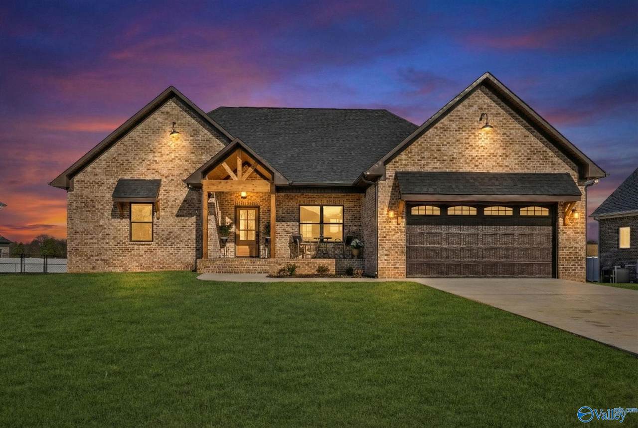 353 Krimson Circle - Photo 1