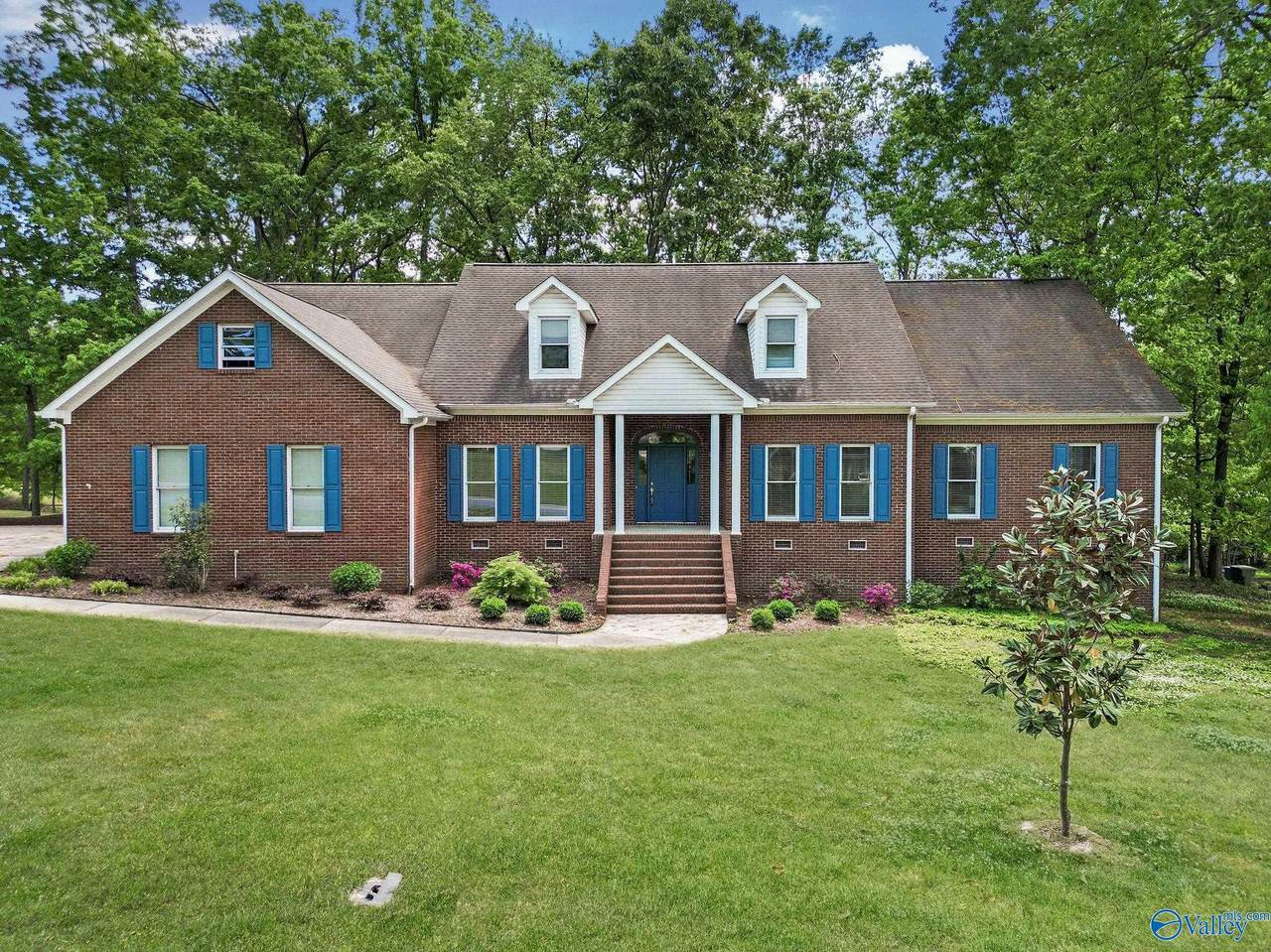 1504 Magnolia Drive - Photo 1