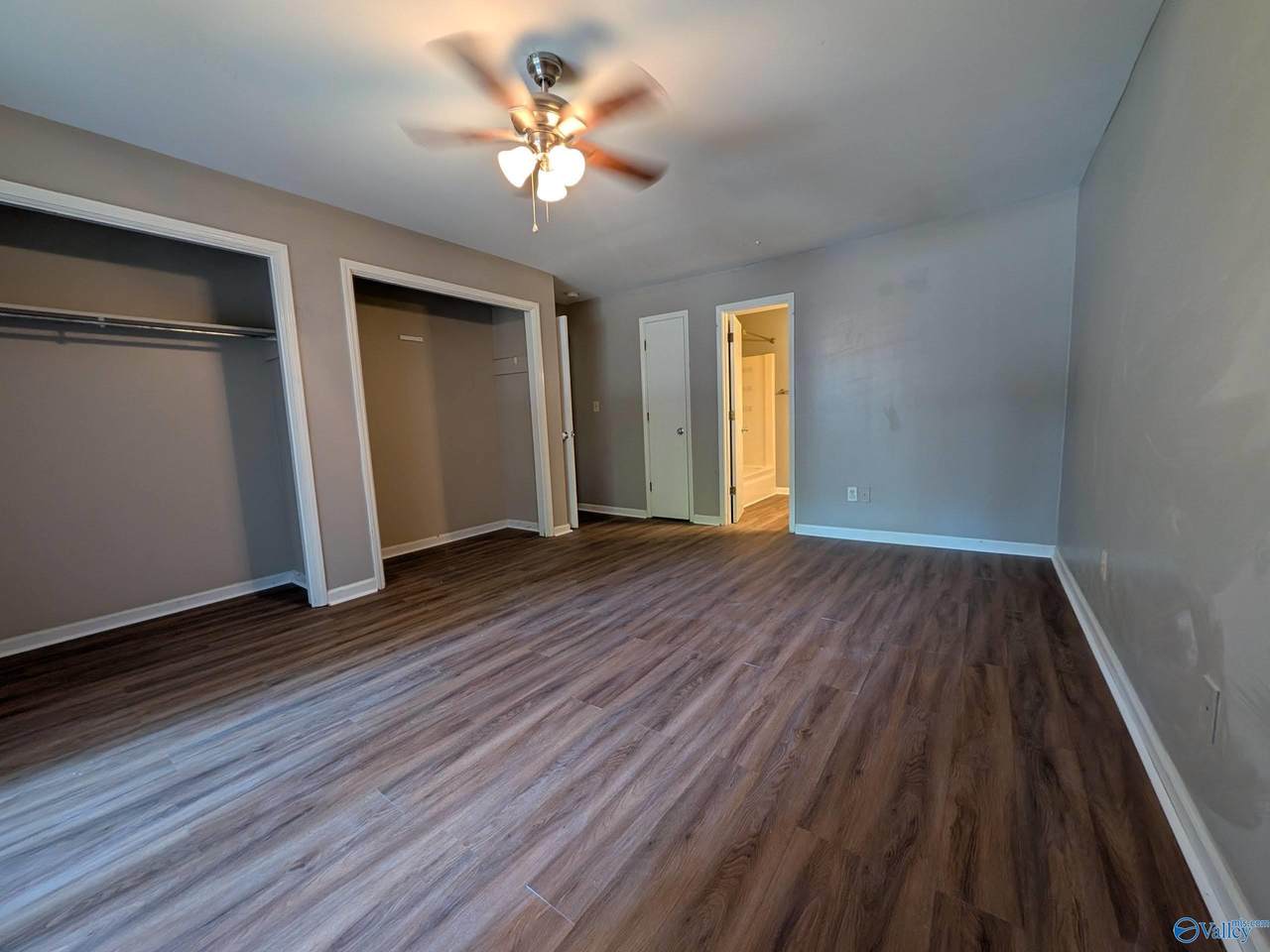 https://bt-photos.global.ssl.fastly.net/nalmls/1280_boomver_2_21905226-2.jpg