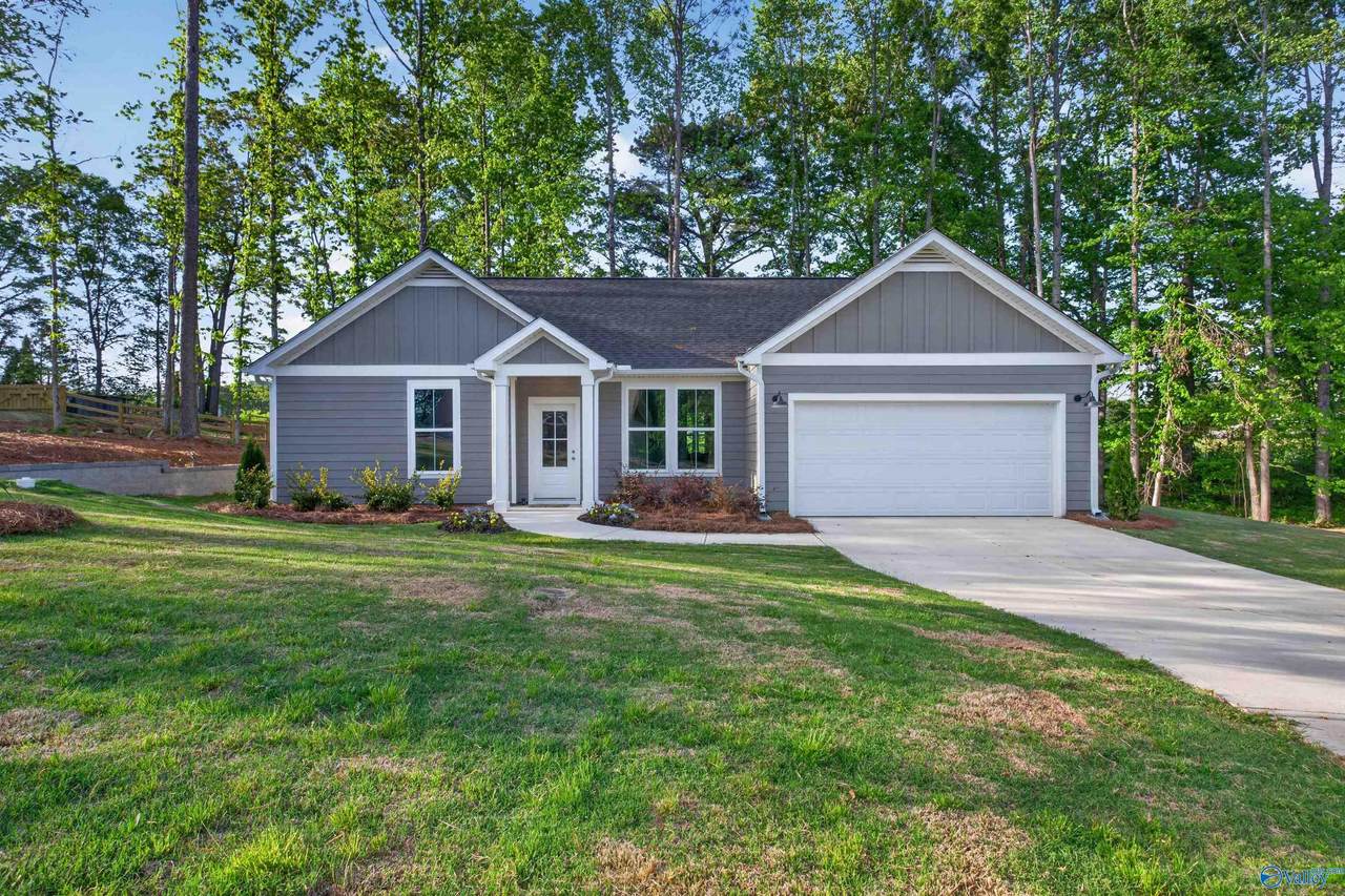 360 Cade Circle - Photo 1