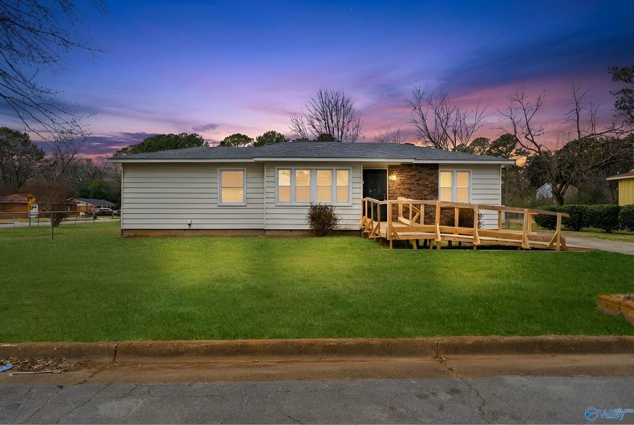 1601 Armstrong Street - Photo 1