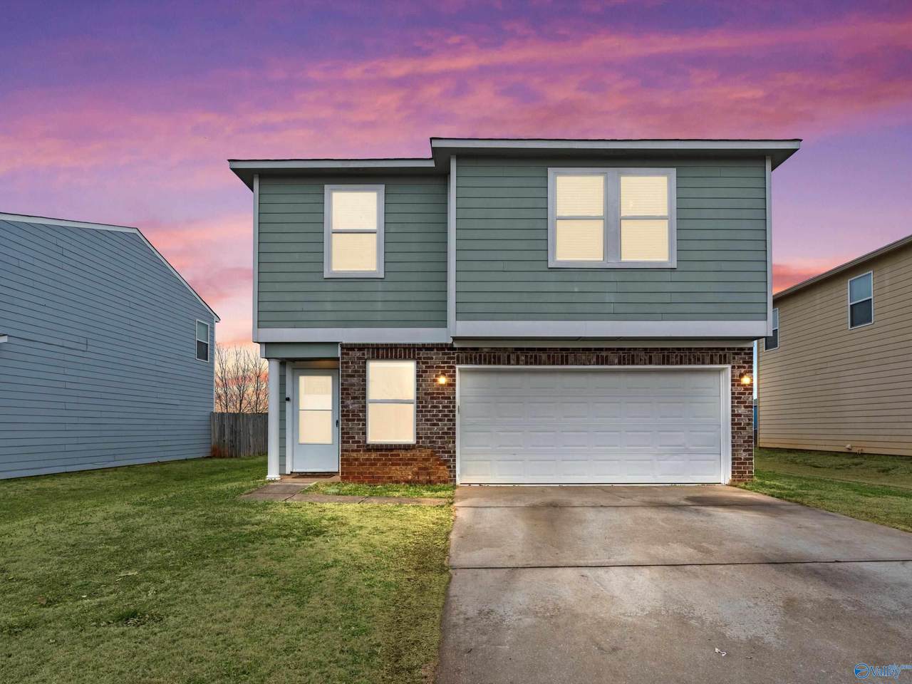 3174 Castlecreek Drive - Photo 1