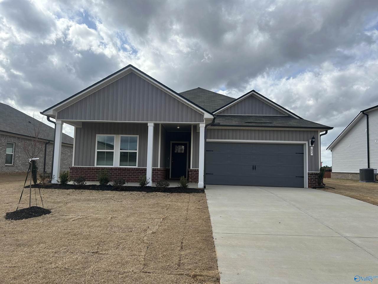 83 Wilcot Road - Photo 1