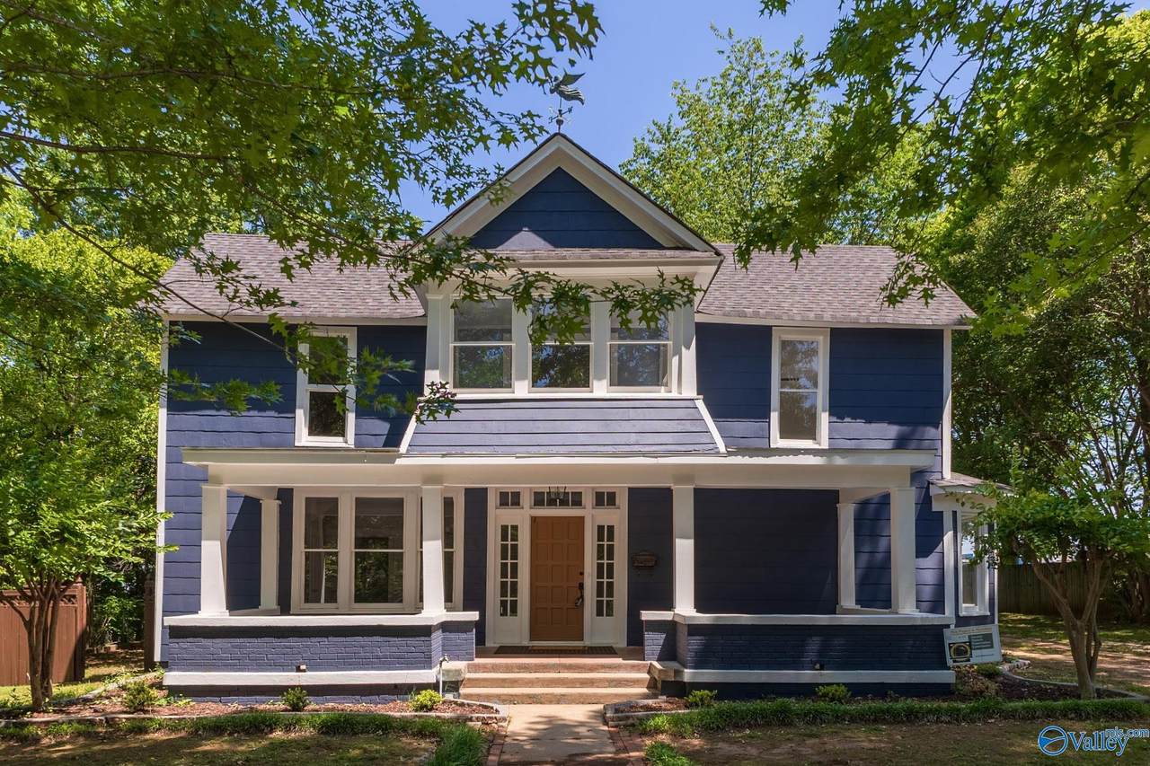 616 Moulton Street - Photo 1