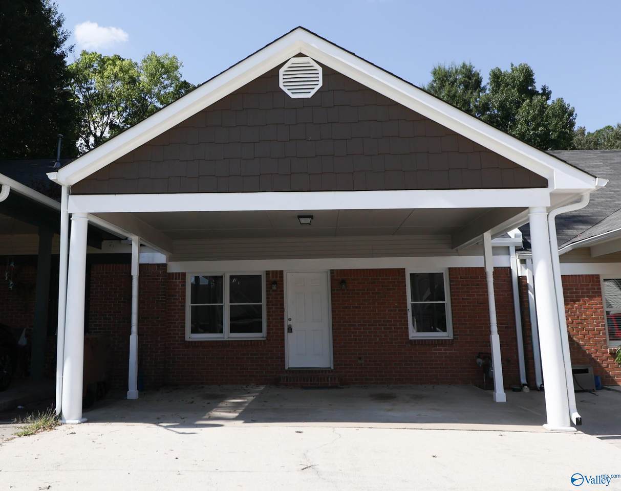 407 Pine Street - Photo 1