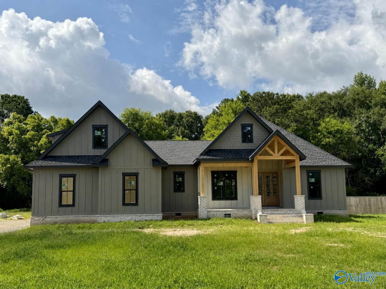 1073 Rosehaven Drive - Photo 1