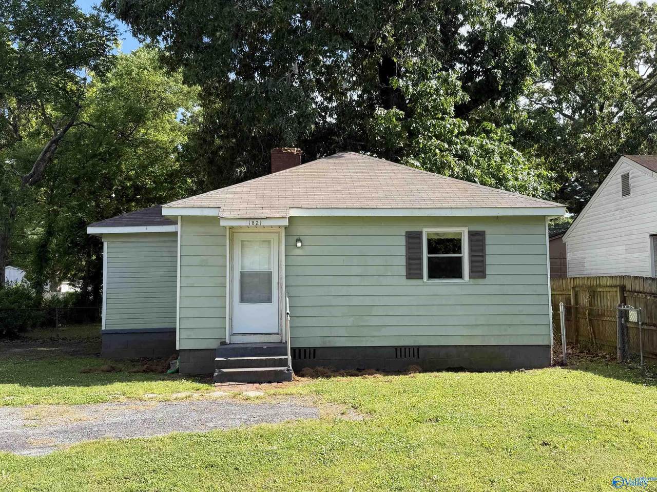 1821 7th Street - Photo 1