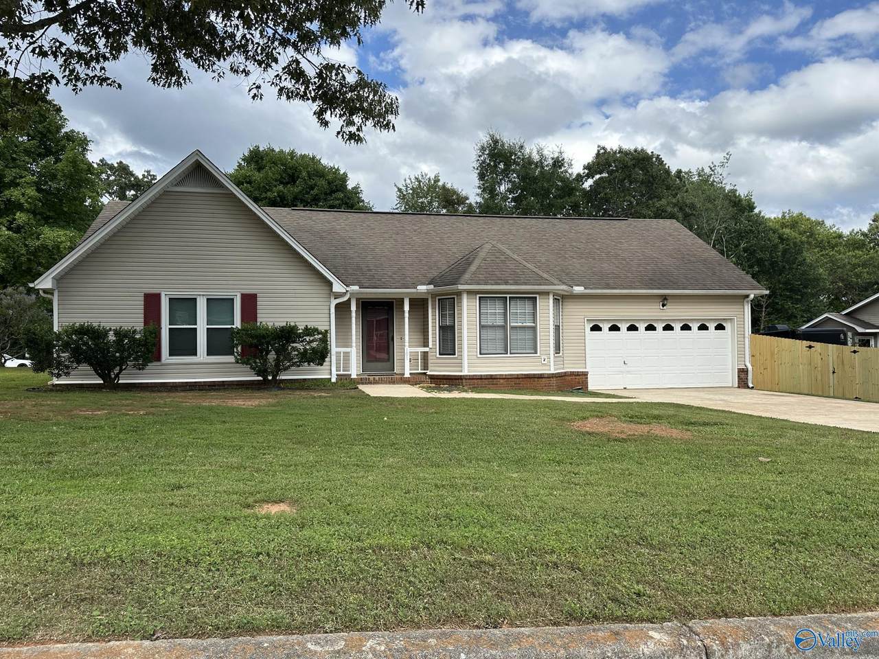 101 Springfield Lane - Photo 1