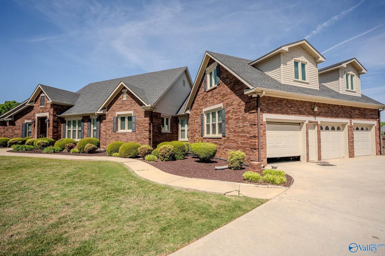 47 Highland Cove - Photo 1
