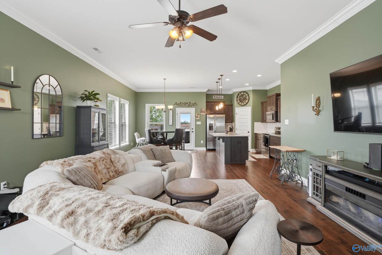 17435 Fieldway Circle - Photo 1