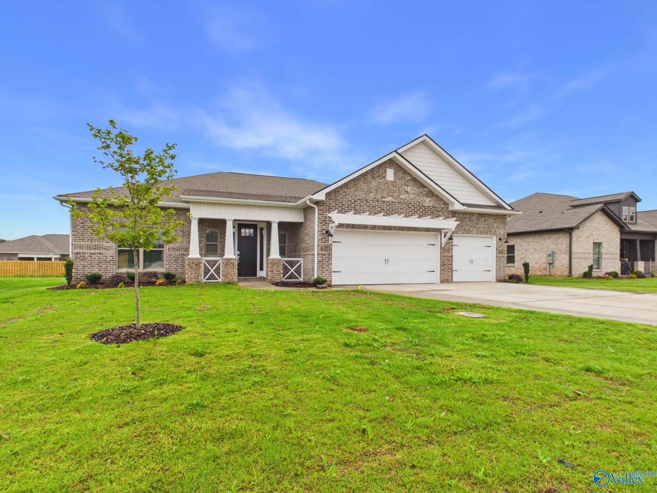 22619 Donahue Drive - Photo 1