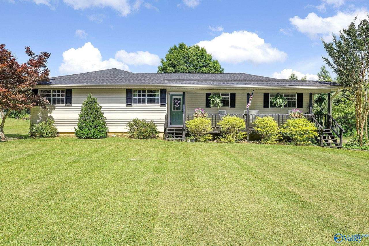 565 Buchanan Road - Photo 1