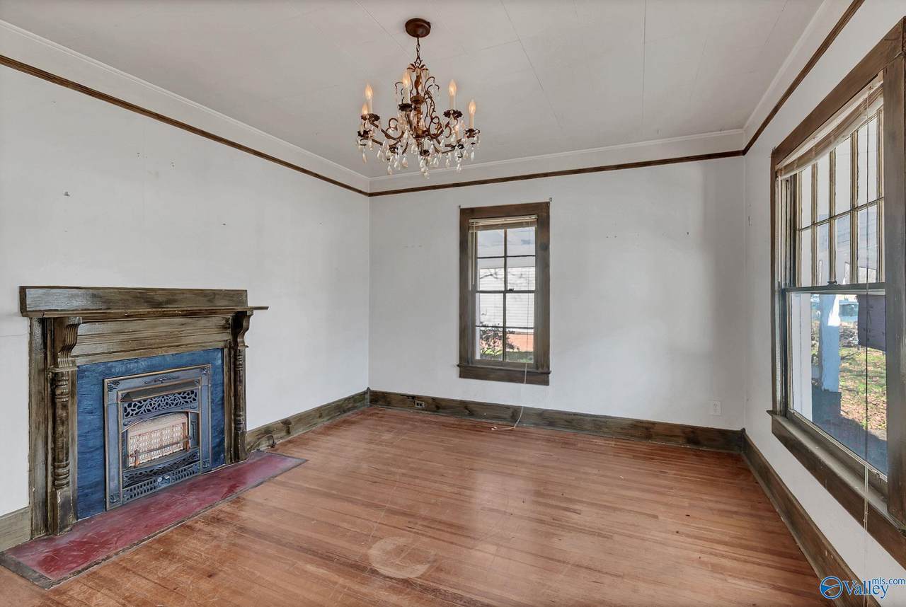 2103 Lee High Drive - Photo 1