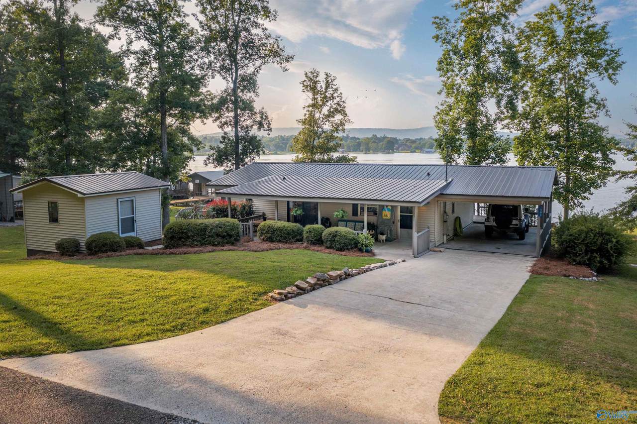 1501 Dogwood Lane - Photo 1