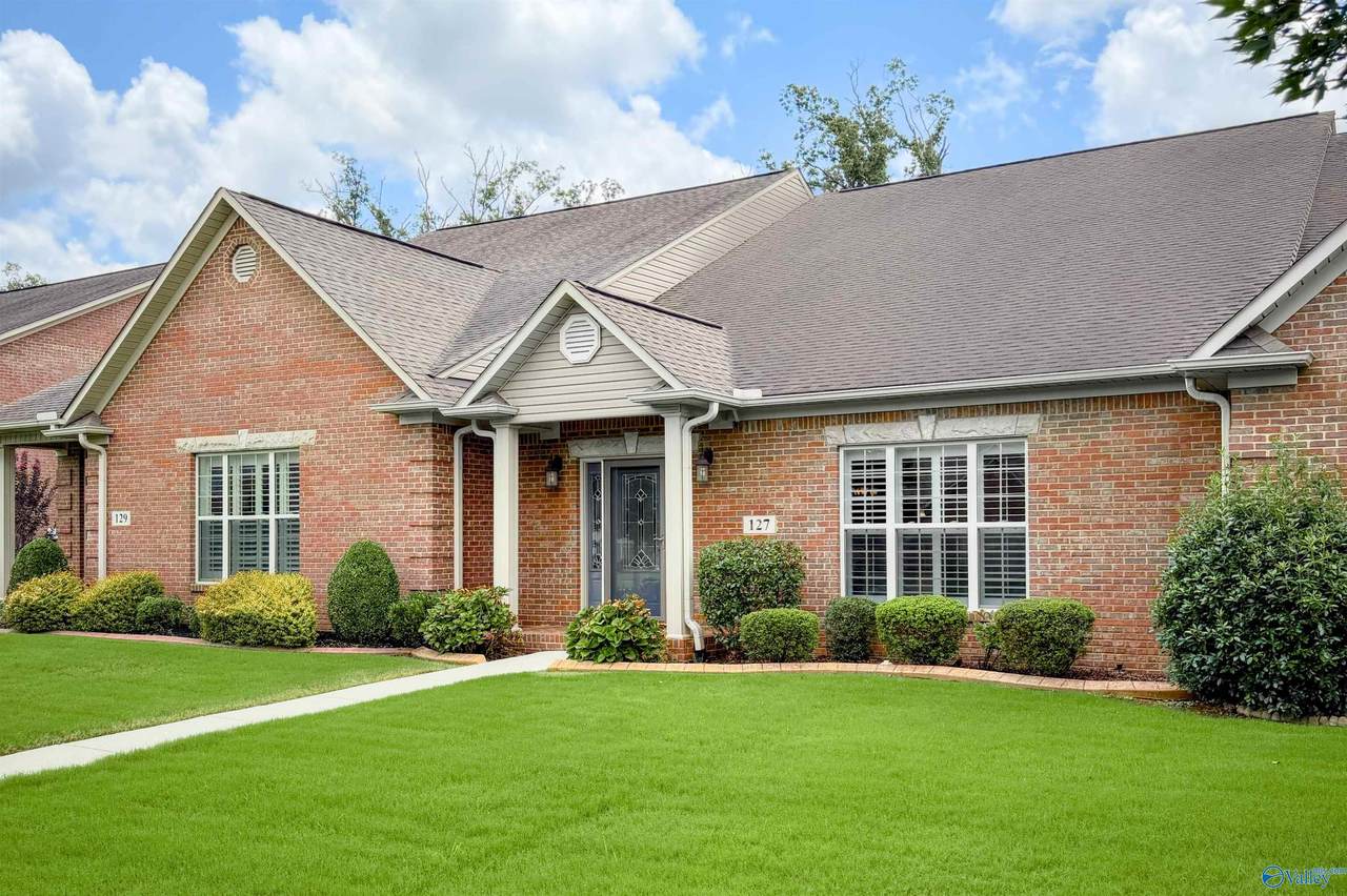 127 Jackson Way - Photo 1