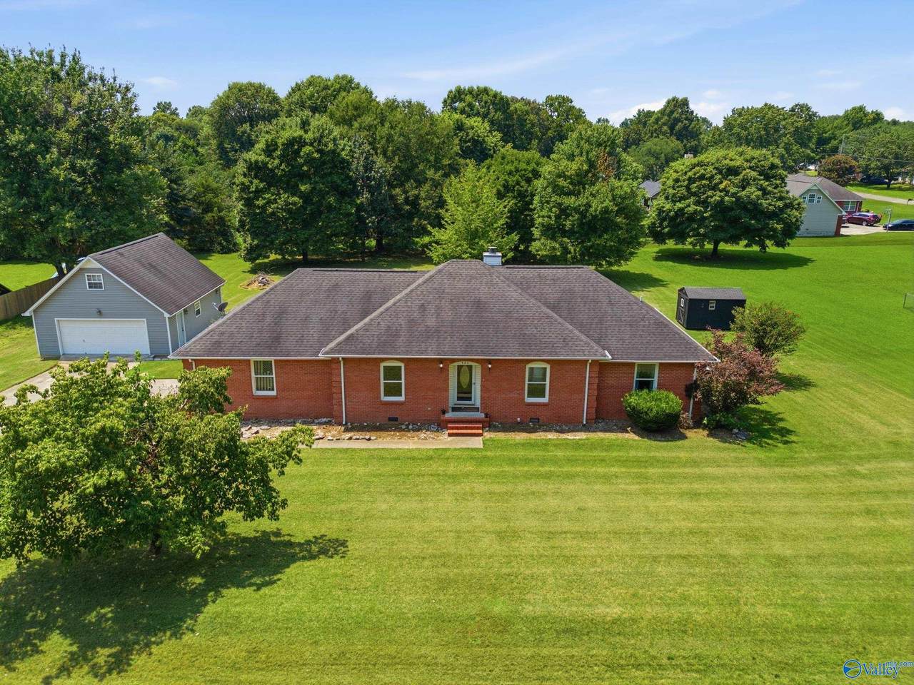 423 Ariel Drive - Photo 1