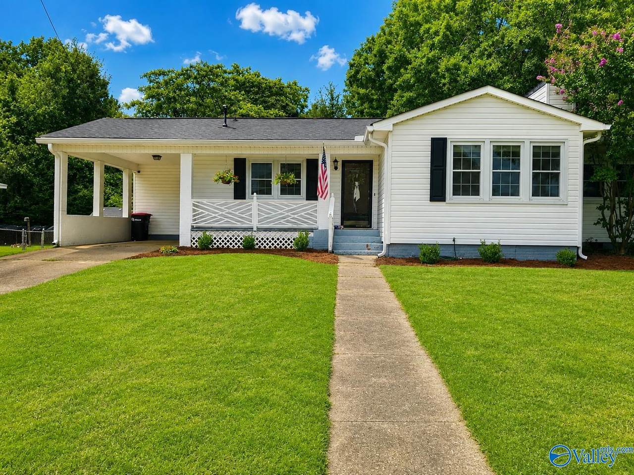 203 Manor Street - Photo 1