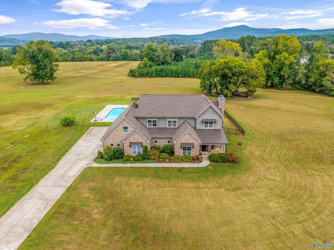 329 Sharps Cove Road - Photo 1