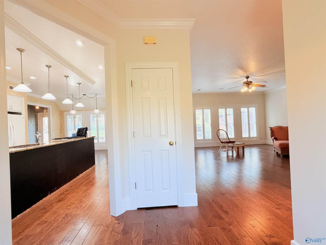 https://bt-photos.global.ssl.fastly.net/nalmls/1280_boomver_2_21930866-2.jpg