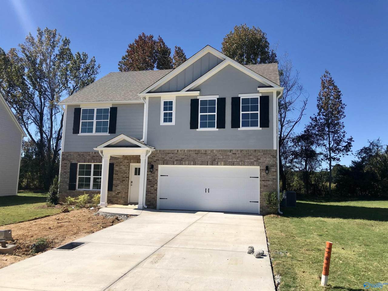 110 Waterford Lane - Photo 1