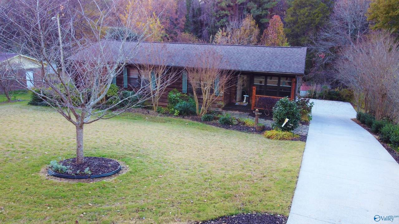 417 Mcfoilton Lane - Photo 1