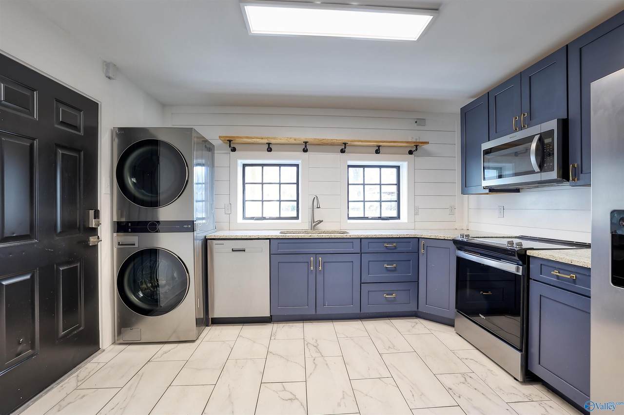 1122 Wellman Avenue - Photo 1