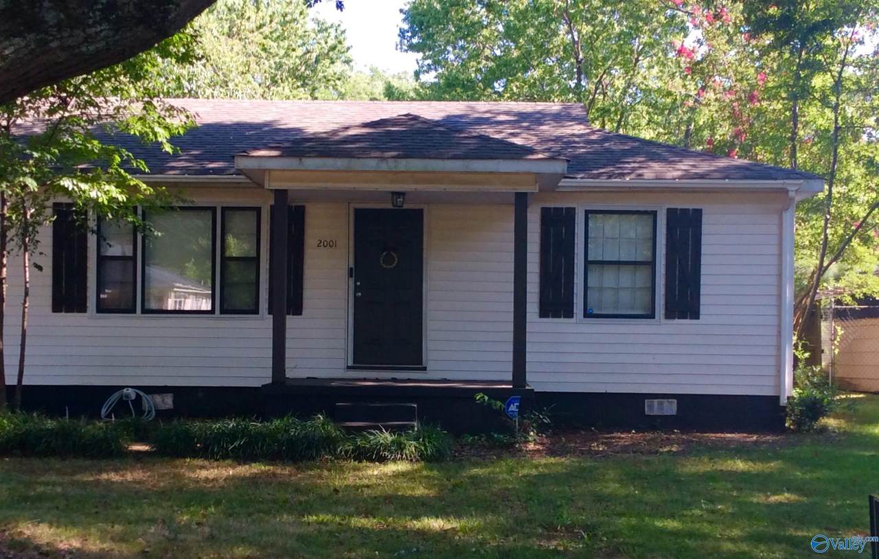 2001 10th Street - Photo 1