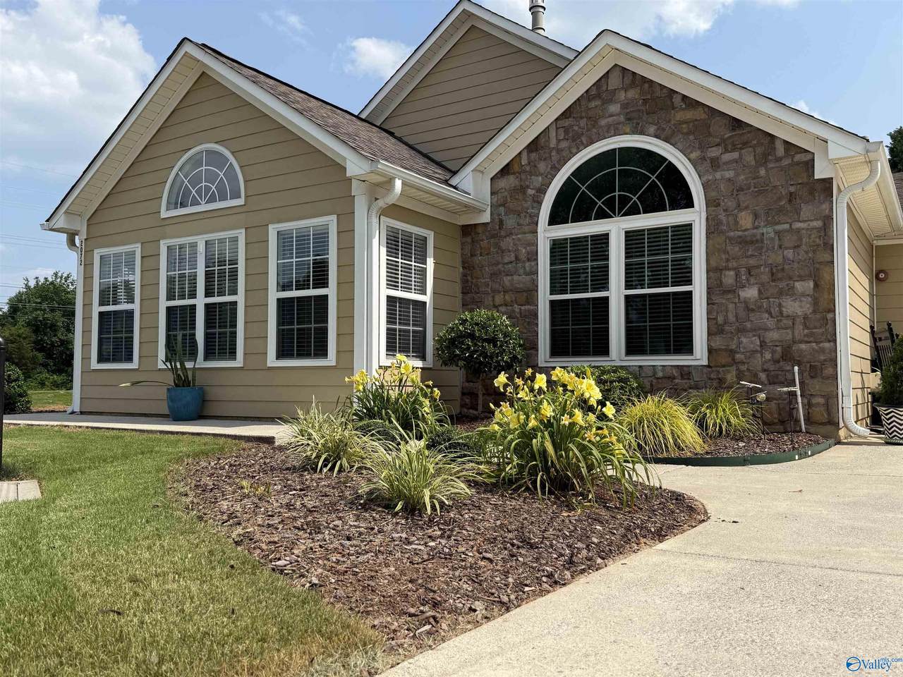 2072 Madison Villas Way - Photo 1