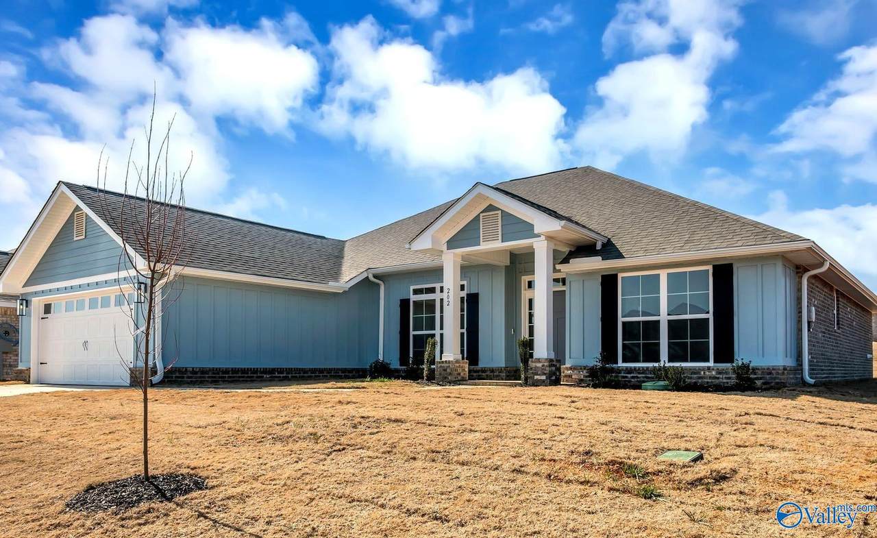 203 Rim Rock Circle - Photo 1